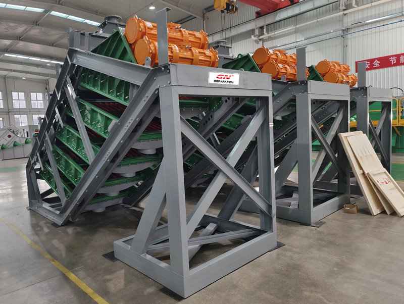 2024.07.26 Spodumene ore stack vibrating screen1