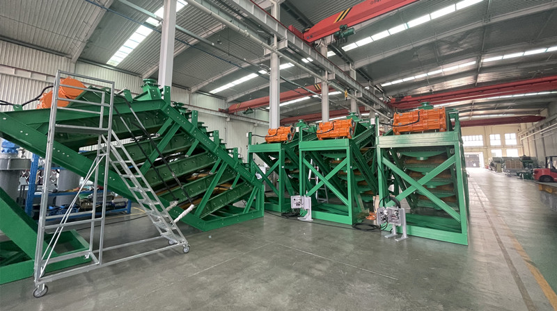 2025.06.06 Quartz Sand Vibrating Screen1